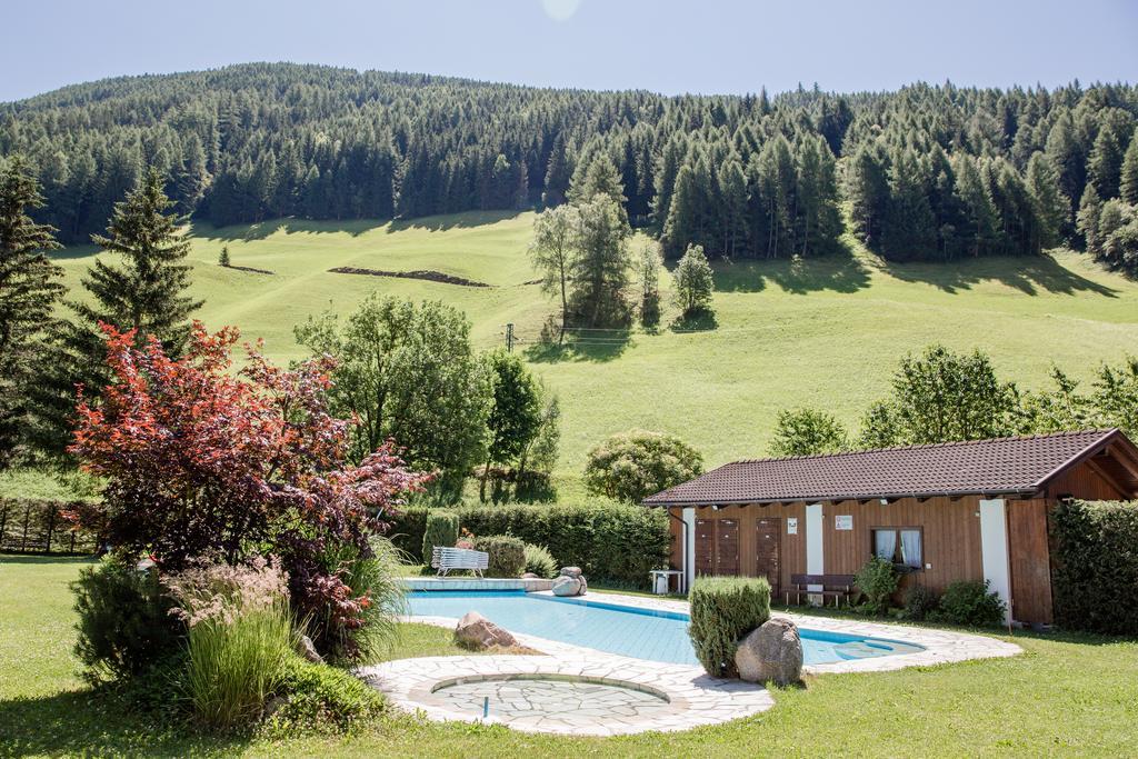 Alpine Life Hotel Anabel كاديبيترا المظهر الخارجي الصورة