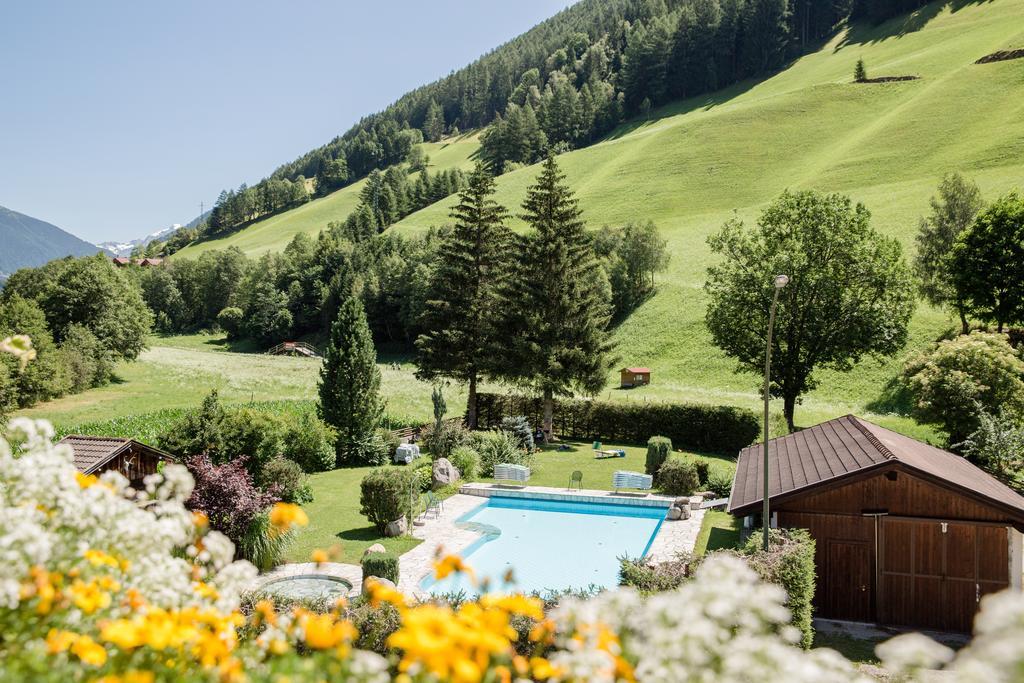 Alpine Life Hotel Anabel كاديبيترا المظهر الخارجي الصورة