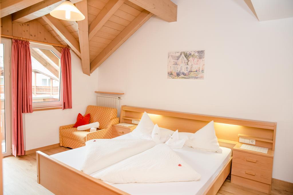 Alpine Life Hotel Anabel كاديبيترا المظهر الخارجي الصورة